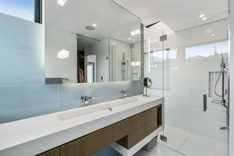 Photo of property in 145 Main Road, Redcliffs, Christchurch, 8081