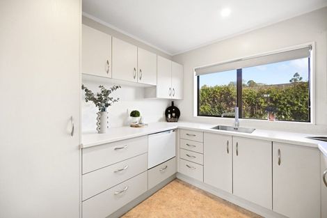 Photo of property in 17 Pohutukawa Drive, Pukete, Hamilton, 3200