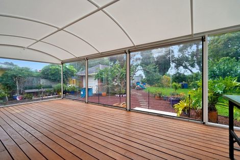 Photo of property in 78 Matipo Road, Te Atatu Peninsula, Auckland, 0610