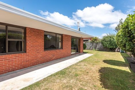 Photo of property in 2/61 Caledonian Road, St Albans, Christchurch, 8014