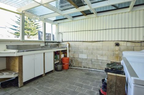 Photo of property in 10 Kuku Avenue, Mahia, Nuhaka, 4198