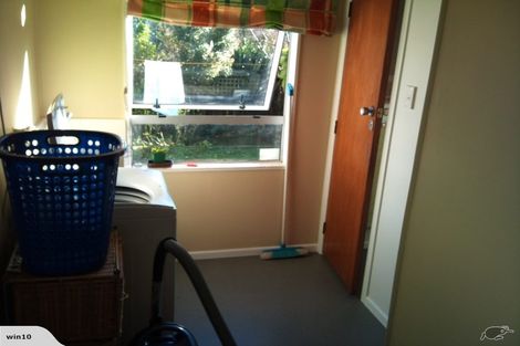 Photo of property in 92 Russell Terrace, Berhampore, Wellington, 6023