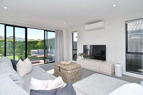 Photo of property in 10 Jury Lane, Woodend, 7610