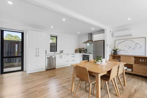 Photo of property in 37 Cessna Crescent, Mangere, Auckland, 2022