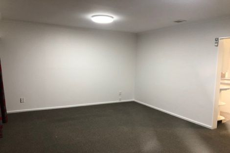 Photo of property in 3 Siska Place, Upper Riccarton, Christchurch, 8041