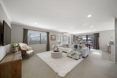 Photo of property in 5 Wawatai Drive, Karaka, Papakura, 2113