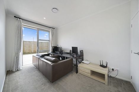 Photo of property in 57 Hayfield Way, Karaka, Papakura, 2113