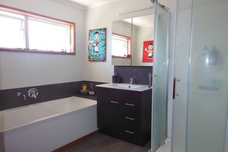 Photo of property in 4 Te Kapua Street, Oakura, Hikurangi, 0184