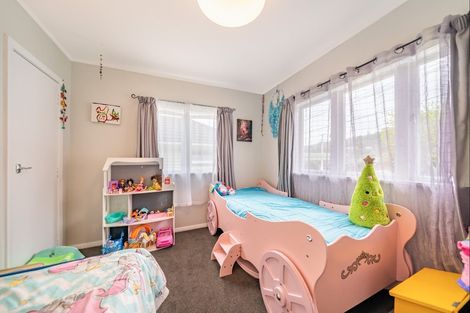 Photo of property in 68 Tawhai Street, Stokes Valley, Lower Hutt, 5019