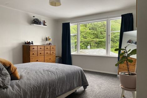 Photo of property in 68 The Drive, Tawa, Wellington, 5028