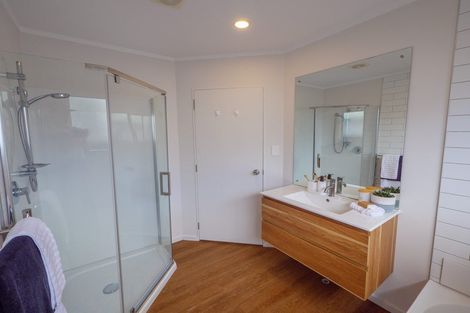 Photo of property in 21 Robinia Place, Snells Beach, 0920