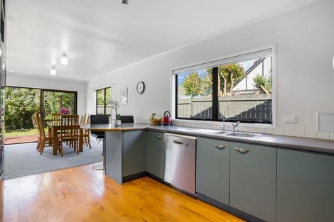 Photo of property in 18 Galloway Crescent, Farm Cove, Auckland, 2012