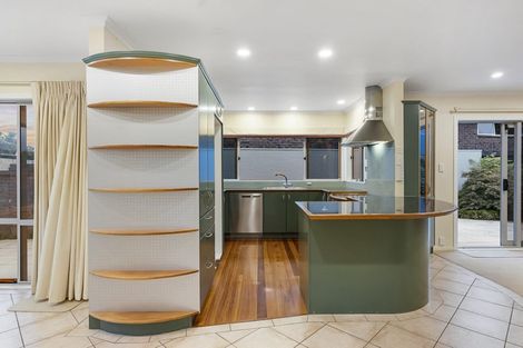 Photo of property in 9 Argo Drive, Half Moon Bay, Auckland, 2012