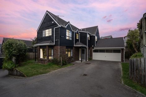 Photo of property in 6 Ellwood Place, Churton Park, Wellington, 6037