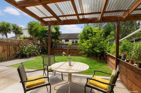 Photo of property in 11 Elm Street, Waiuku, 2123