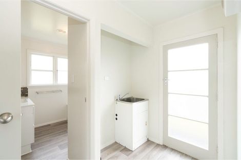 Photo of property in 17 Bartholomew Road, Levin, 5510