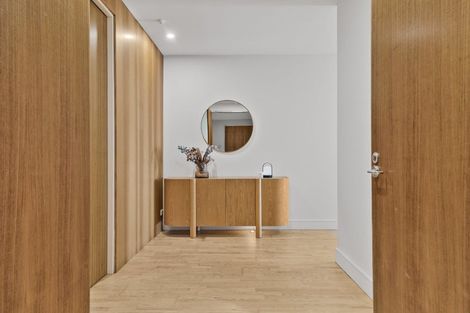 Photo of property in 17/258 Hurstmere Road, Takapuna, Auckland, 0622