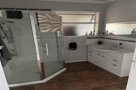 Photo of property in 27 Stanley Street, Levin, 5510