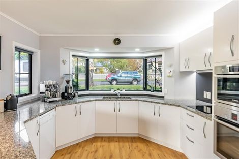 Photo of property in 21 Marlborough Street, Silverstream, Upper Hutt, 5019