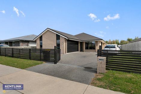 Photo of property in 11 Leet Crescent, Papamoa Beach, Papamoa, 3118