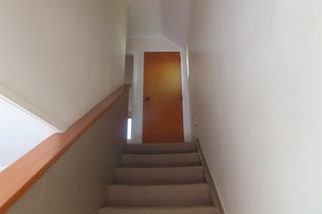 Photo of property in 2/8 Priestley Drive, Bucklands Beach, Auckland, 2014