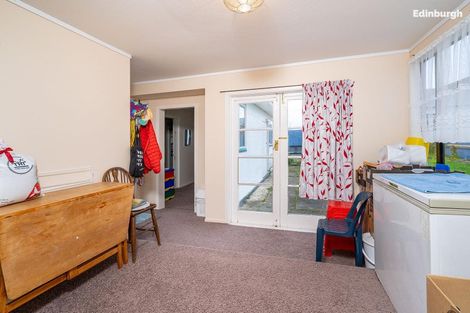 Photo of property in 35 Hargest Crescent, Saint Kilda, Dunedin, 9012