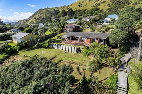 Photo of property in 82 Ames Street, Paekakariki, 5034