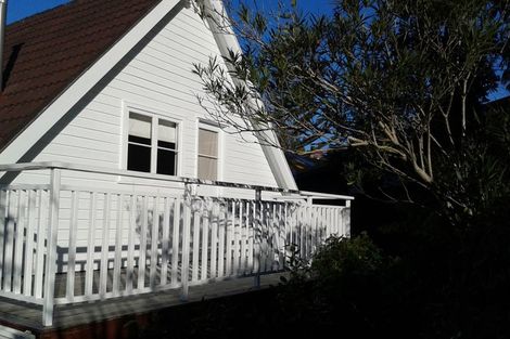 Photo of property in 31 Colmar Road, Mellons Bay, Auckland, 2014