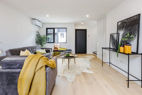 Photo of property in 3 Kaaramuramu Lane, Mangere Bridge, Auckland, 2022