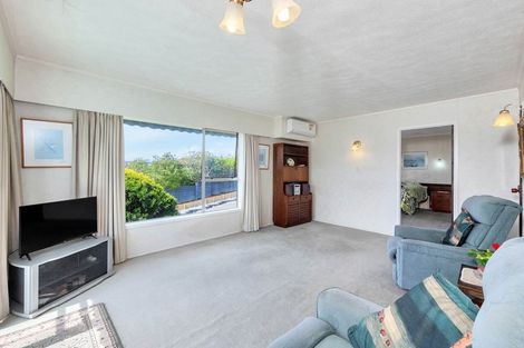 Photo of property in 1/27 Aotearoa Terrace, Murrays Bay, Auckland, 0630