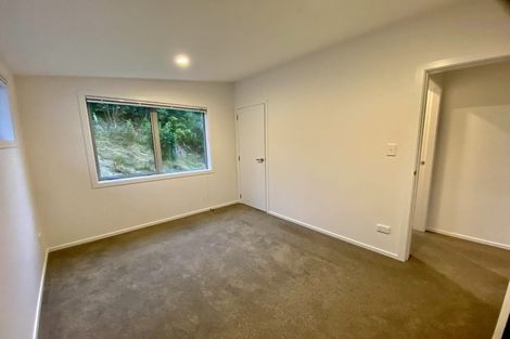 Photo of property in 5/61 Black Rock Road, Newlands, Wellington, 6037