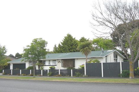 Photo of property in 92 Inwoods Road, Parklands, Christchurch, 8083
