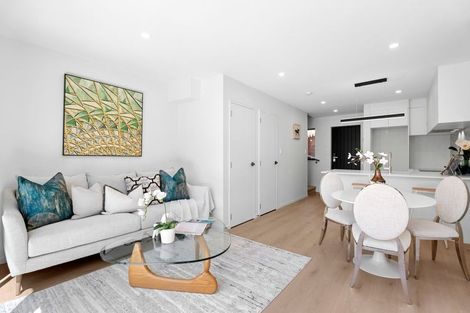 Photo of property in 6/11 Stottholm Road, Titirangi, Auckland, 0604