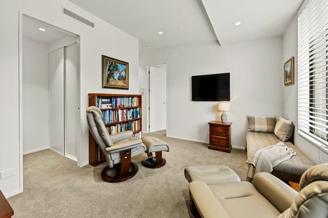 Photo of property in 10/243 Cambridge Terrace, Christchurch Central, Christchurch, 8013
