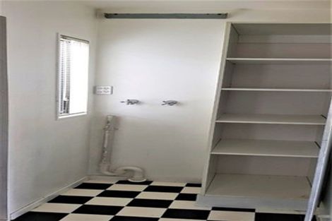 Photo of property in 42 Park Avenue, Papatoetoe, Auckland, 2025