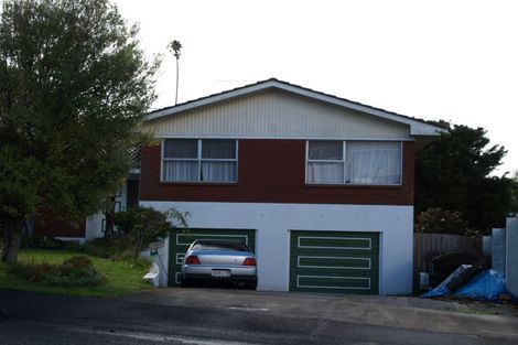Photo of property in 12 Kayeleen Place, Cockle Bay, Auckland, 2014