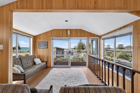Photo of property in 49 Charles Street, Westshore, Napier, 4110