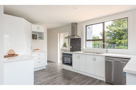 Photo of property in 335 Hills Road, Mairehau, Christchurch, 8013