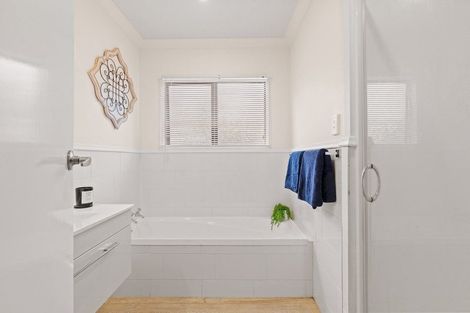 Photo of property in 8 Langstone Street, Welcome Bay, Tauranga, 3112