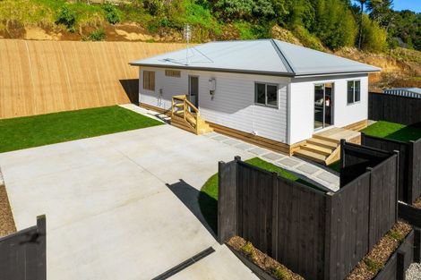 Photo of property in 23c Heta Road, Highlands Park, New Plymouth, 4312