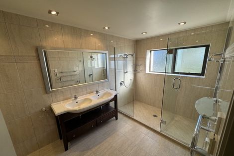 Photo of property in 16 Pounamu Place, Shelly Park, Auckland, 2014