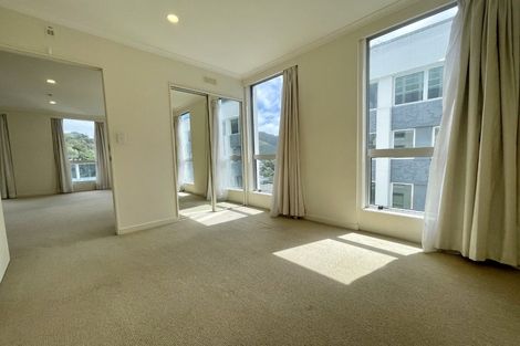 Photo of property in Terrace Heights Apartments, 13c/163 The Terrace, Wellington Central, Wellington, 6011