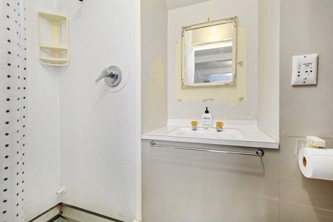 Photo of property in 16 Mascot Street, Tawa, Wellington, 5028