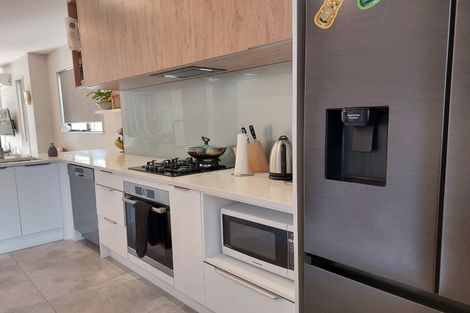 Photo of property in 71b Glenmore Road, Sunnyhills, Auckland, 2010