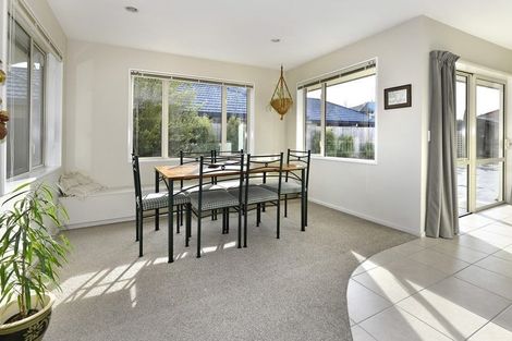 Photo of property in 27 Broadhaven Avenue, Parklands, Christchurch, 8083