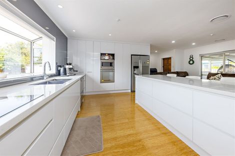 Photo of property in 14 Tonson Place, Weymouth, Auckland, 2103