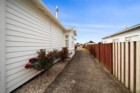 Photo of property in 12 Puriri Street, Hawera, 4610