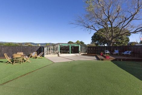 Photo of property in 17 Bluegum Road, Paraparaumu Beach, Paraparaumu, 5032
