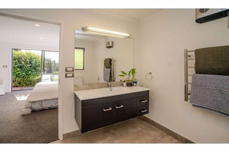 Photo of property in 6 Riverbank Drive, Kerikeri, 0230