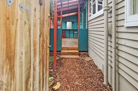 Photo of property in 3 Robert Street, Marton, 4710